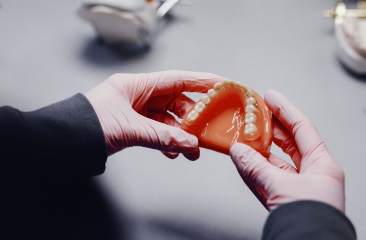 preventing denture sores